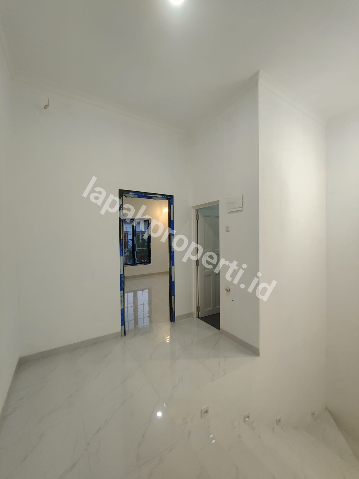 Foto Dijual Rumah Baru On Progres Lokasi Strategis Di Pondok Bambu Jakarta Timur - 3