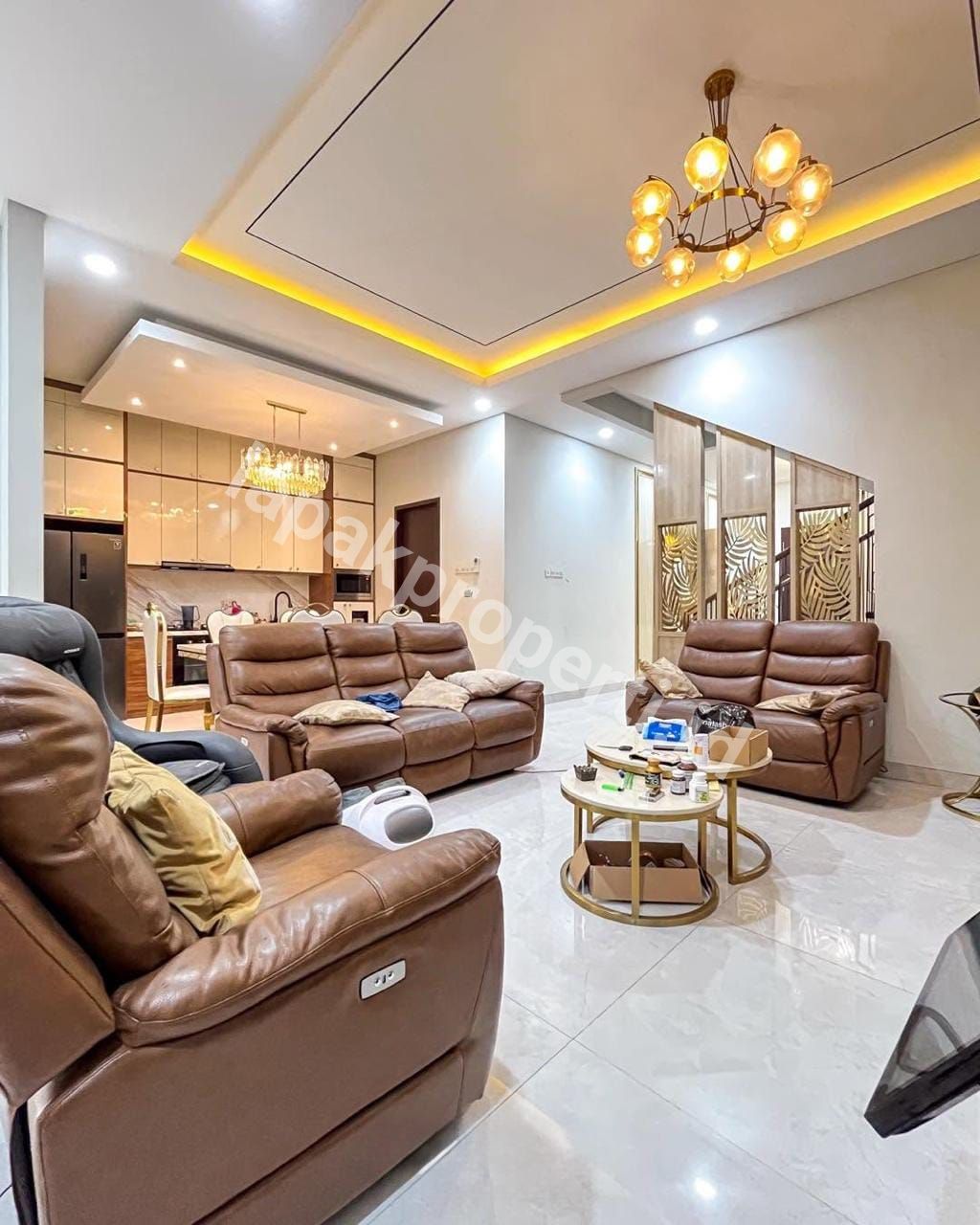 Foto Rumah Mewah Full Furnished Dalam komplek One Gate Di Cempaka Putih Jakarta Pusat - 2