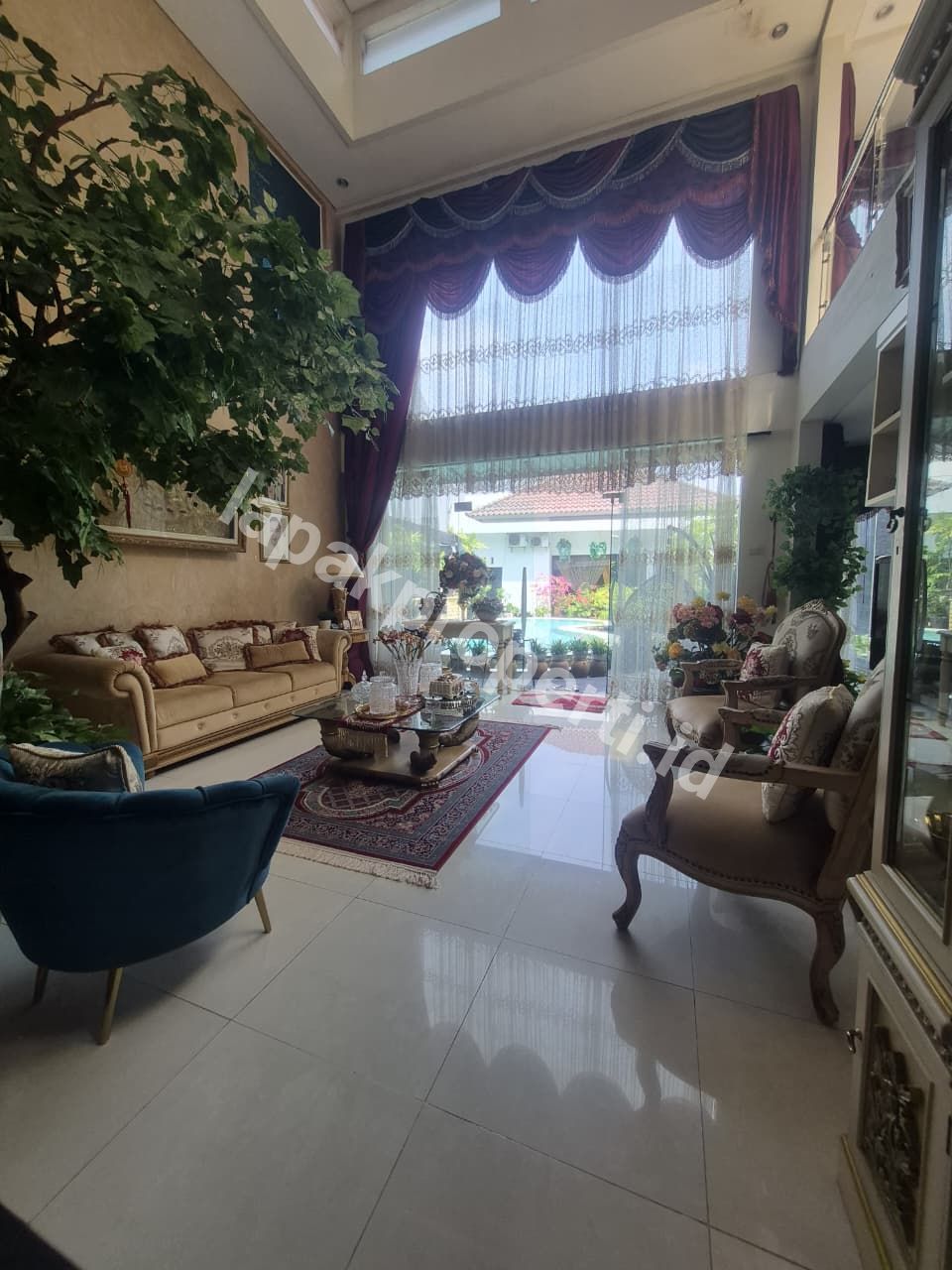 Foto Dijual Rumah Secondary Dalam komplek Dengan Private Poll Di Duren Sawit Jakarta Timur - 6