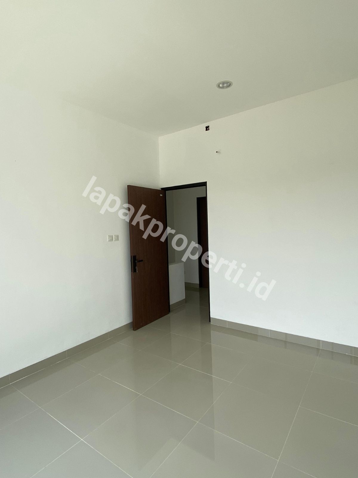 Foto Rumah Cantik 2 Lantai dalam Komplek Bebas Asri di Jatiasih Kota Bekasi - 8