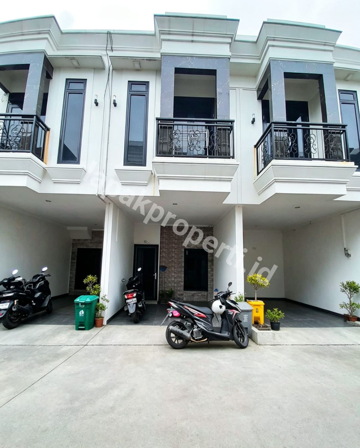 Rumah Mewah Dalam Cluster Siap Huni Di Cipinang Muara