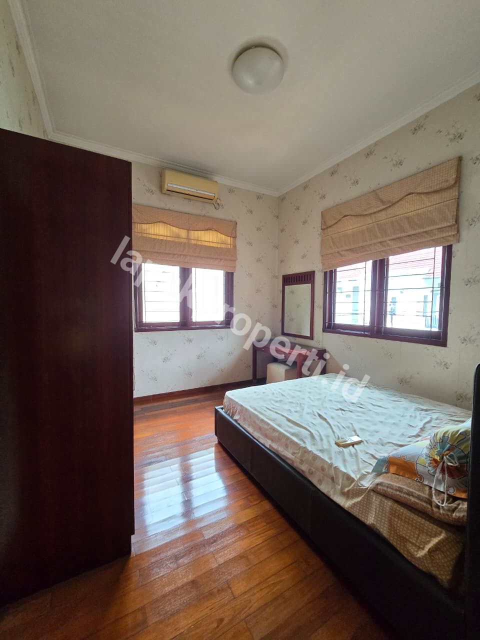 Foto Dijual Rumah Secondary Dalam komplek Asri Di Pondok Kelapa Jakarta Timur - 12