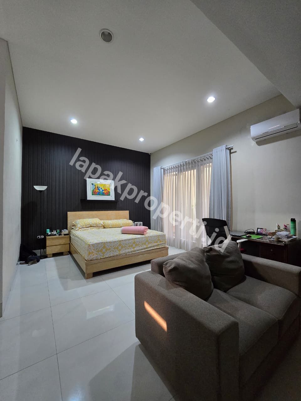 Foto Rumah Semi Furnished Dalam komplek Di Duren Sawit Jakarta Timur - 7