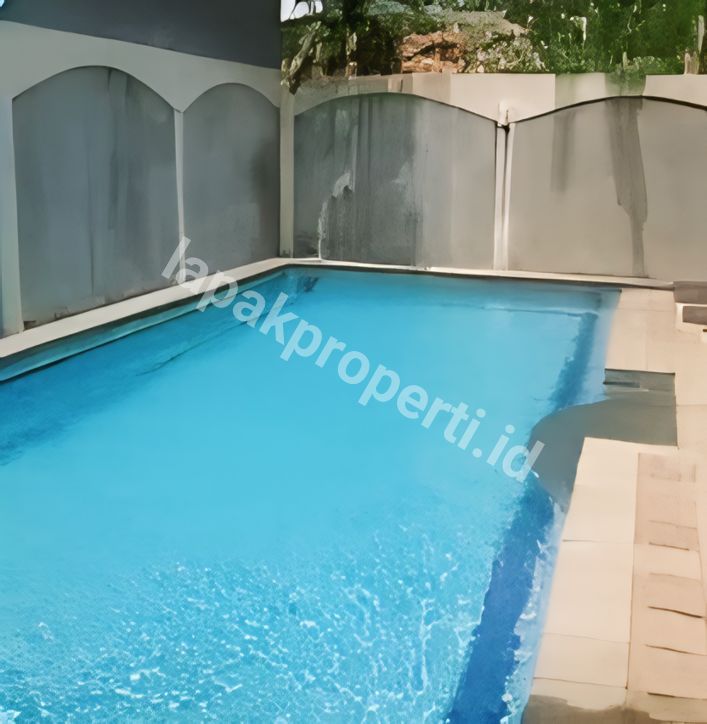 Foto Dijual Rumah Secondary Semi Furnished Dalam Twonhouse - 12