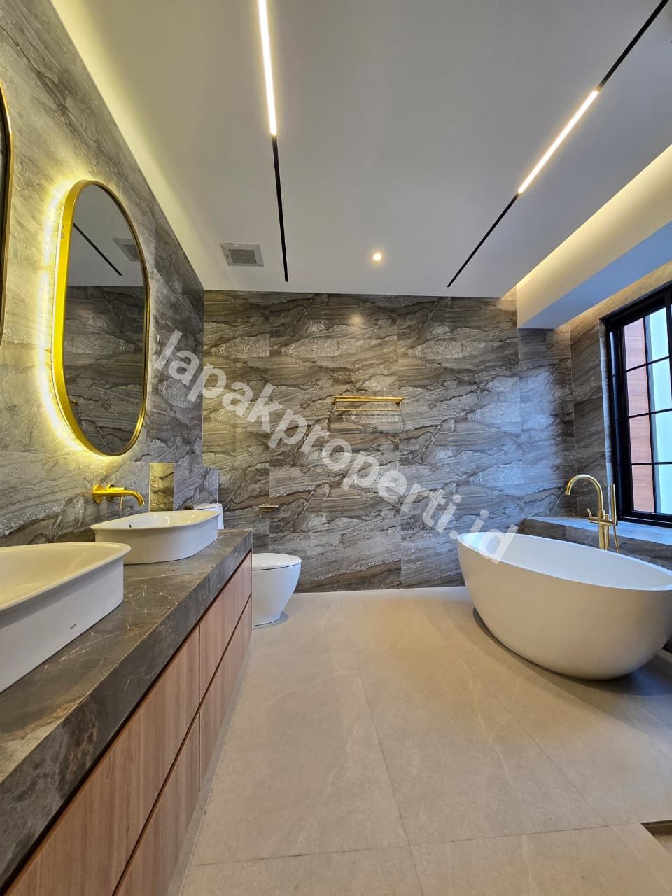 Foto Dijual Rumah Mewah Full Furnished Dalam Dengan Private Poll Di Cempaka Putih Jakarta Pusat - 13