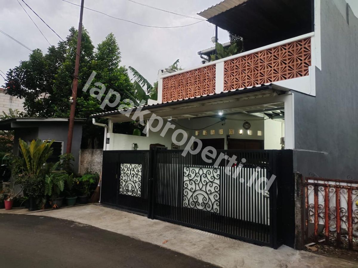 Dijual Rumah Kokoh Terawat Dalam komplek Di Pondok Bambu Jakarta Timur