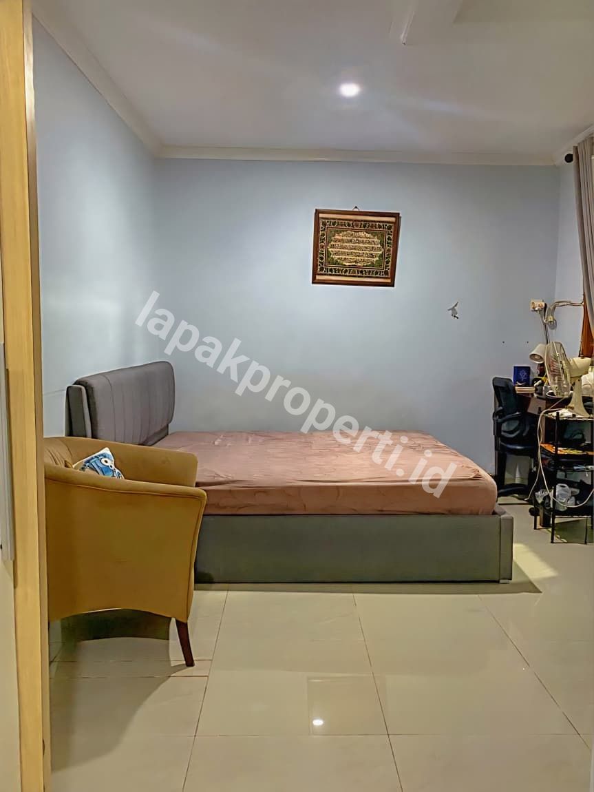 Foto Rumah Secondary Dalam Komplek one gate - 2