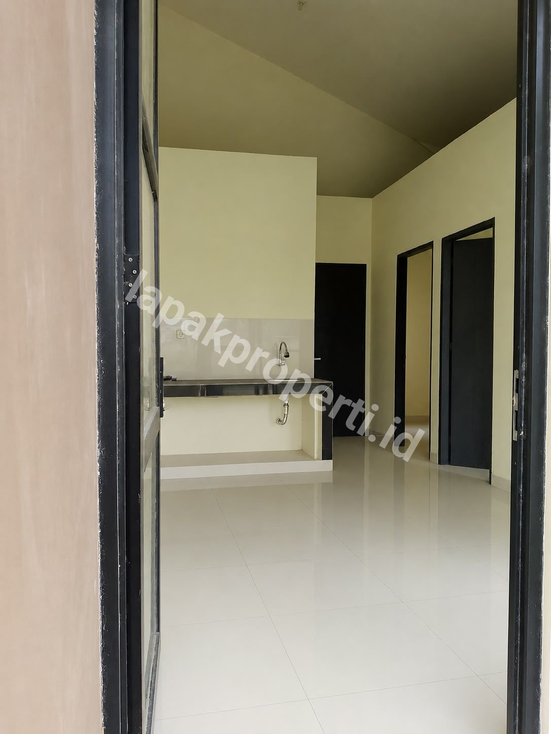 Foto DIJUAL Rumah Siap Huni di Cikarang Utara Dekat Jababeka MM2100 - 2