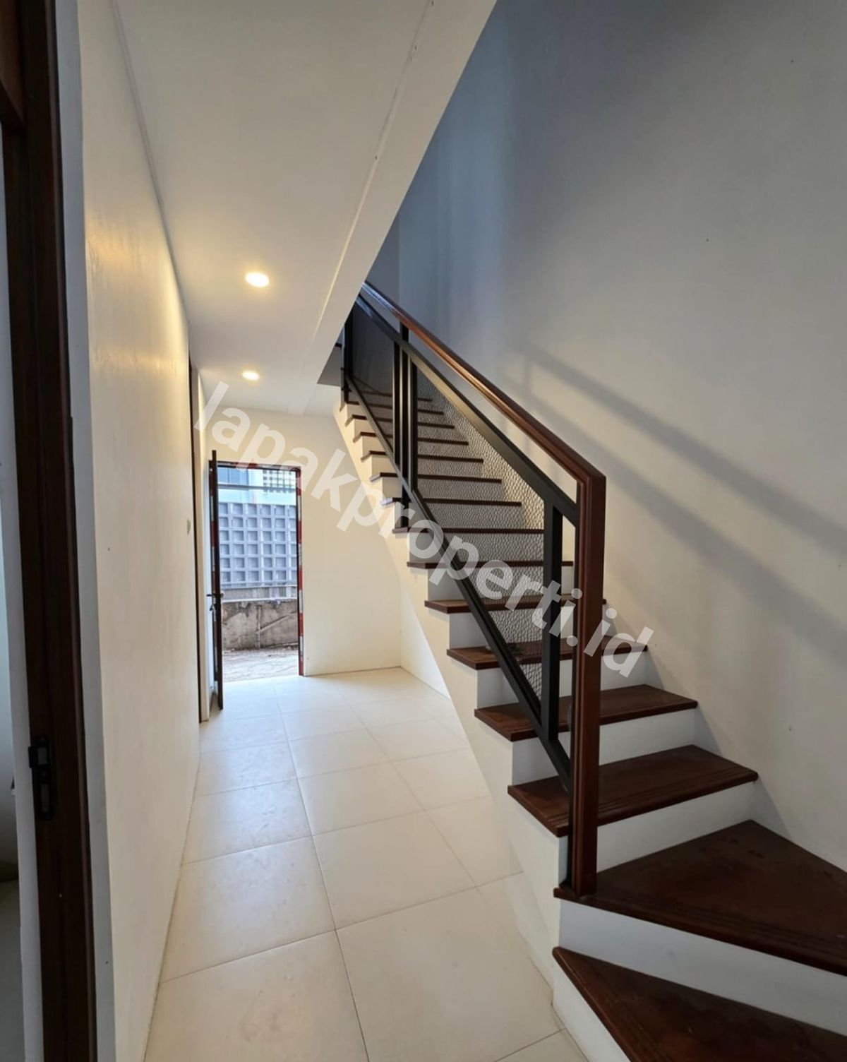 Foto Rumah Baru Dalam Cluster Siap Huni Di Pondok Kelapa Jakarta Timur - 12