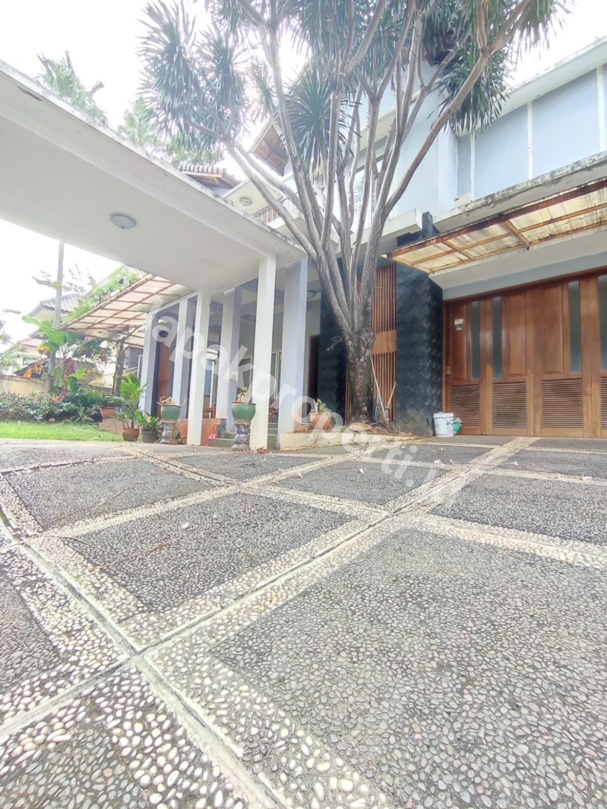 Foto RUMAH MEWAH DALAM KOMPLEK ASRI di LEBAK BULUS JAKARTA SELATAN - 8