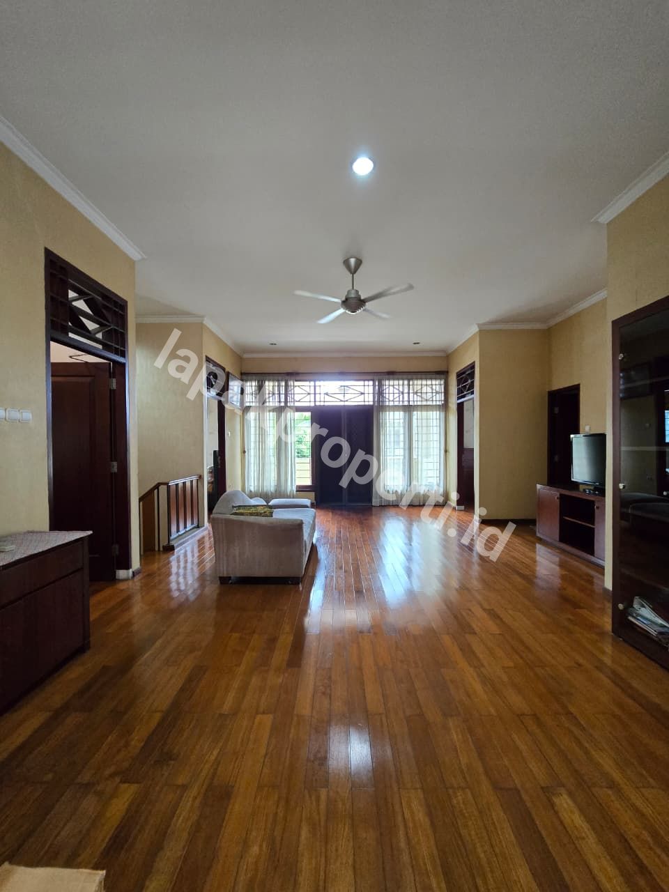 Foto Dijual Rumah Secondary Dalam komplek Asri Di Pondok Kelapa Jakarta Timur - 2