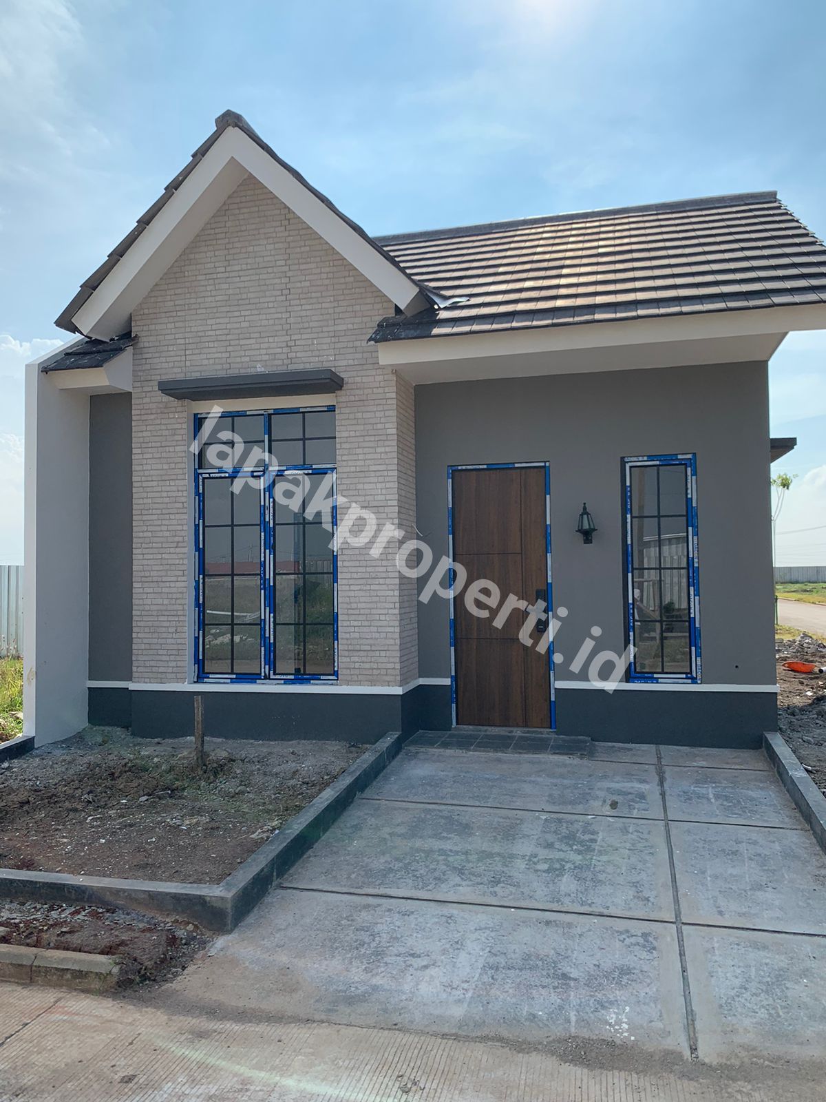 Cluster Zetira | Rumah Komersil Belvia Type LB 44 / LT 66 Double Dinding