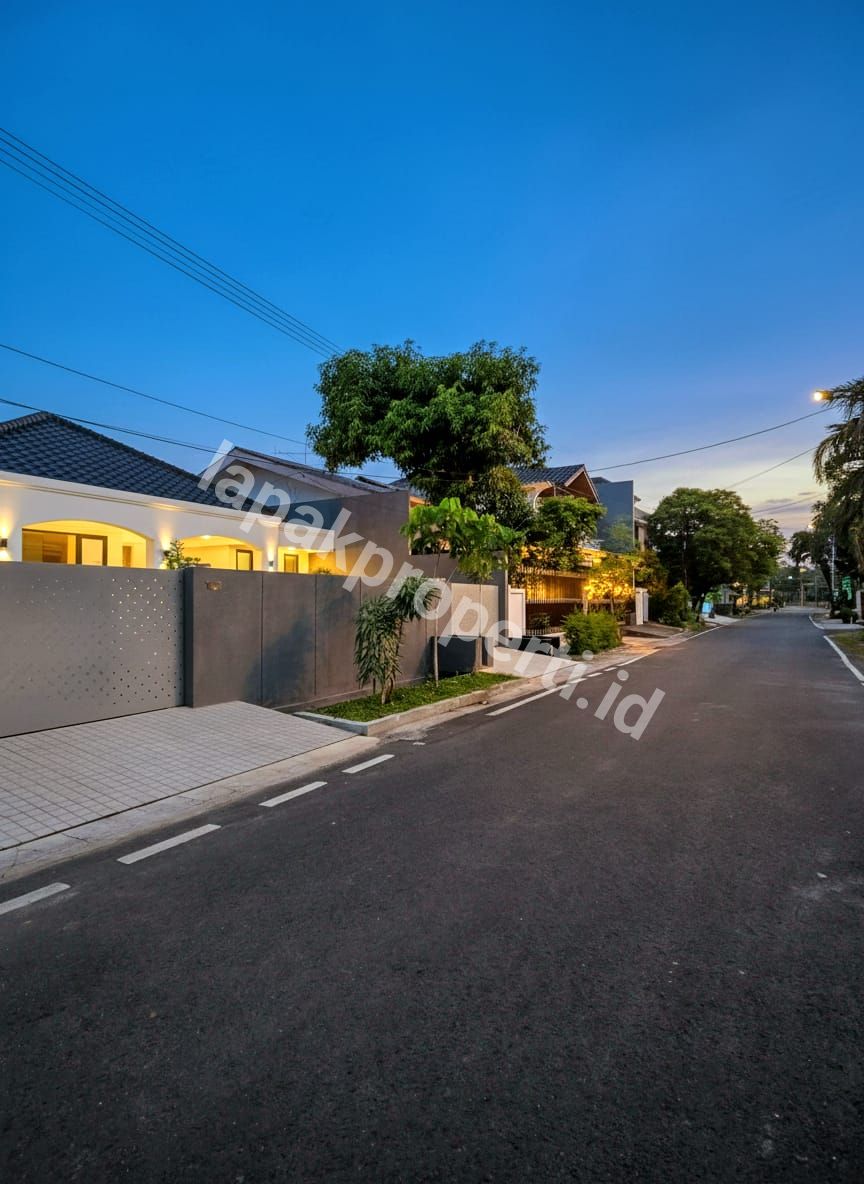 Foto Dijual Rumah 1 lantai Dalam komplek Di Cipinang Elok - 2