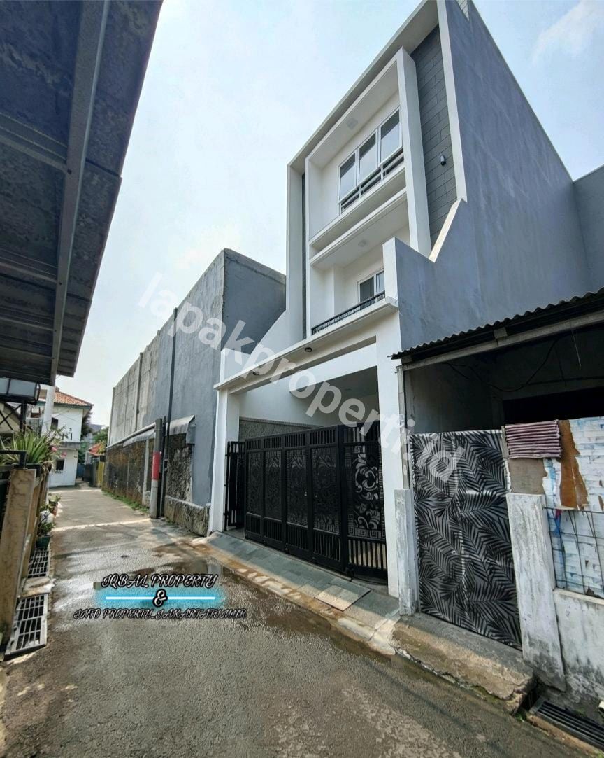 Foto Dijual Rumah Baru 3 lantai Dengan Rofftop Di Duren Sawit Jakarta Timur - 2