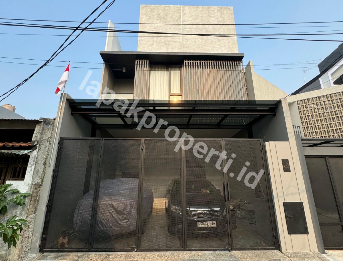 Dijual Rumah Secondary Full Furnished Dalam komplek Di Rawamangun Jakarta Timur