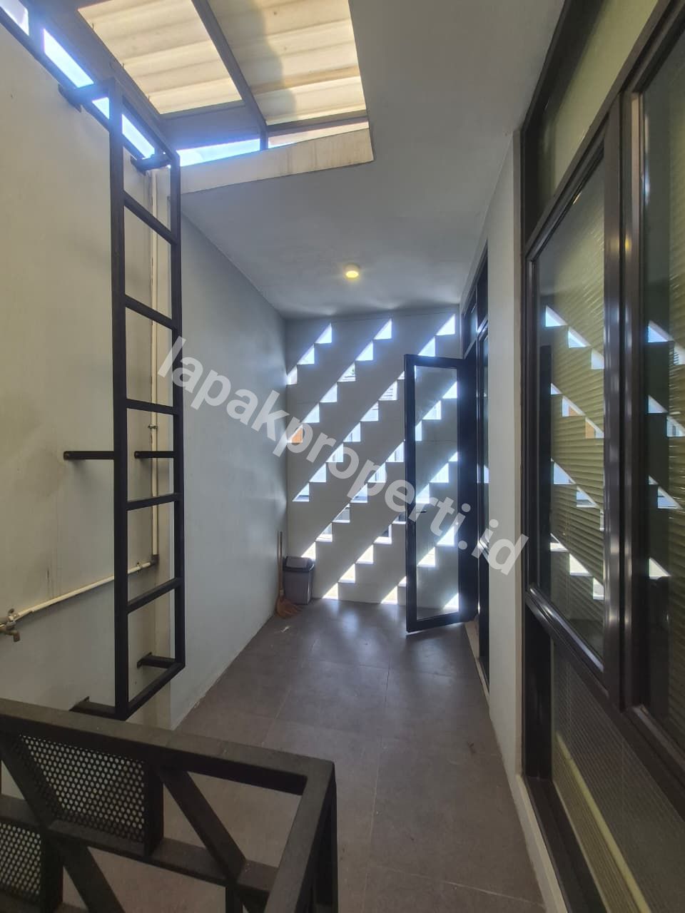 Foto Dijual Rumah Secondary Dalam Cluster Siap Huni - 13