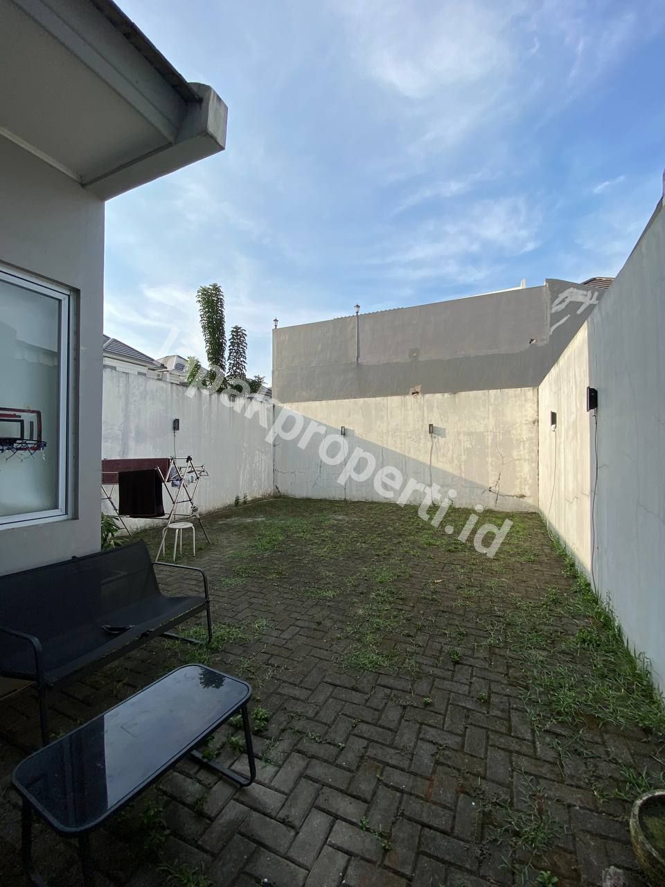 Foto Dijual Rumah Semi Furnished dalam Cluster Di Grand Wisata Bekasi - 11