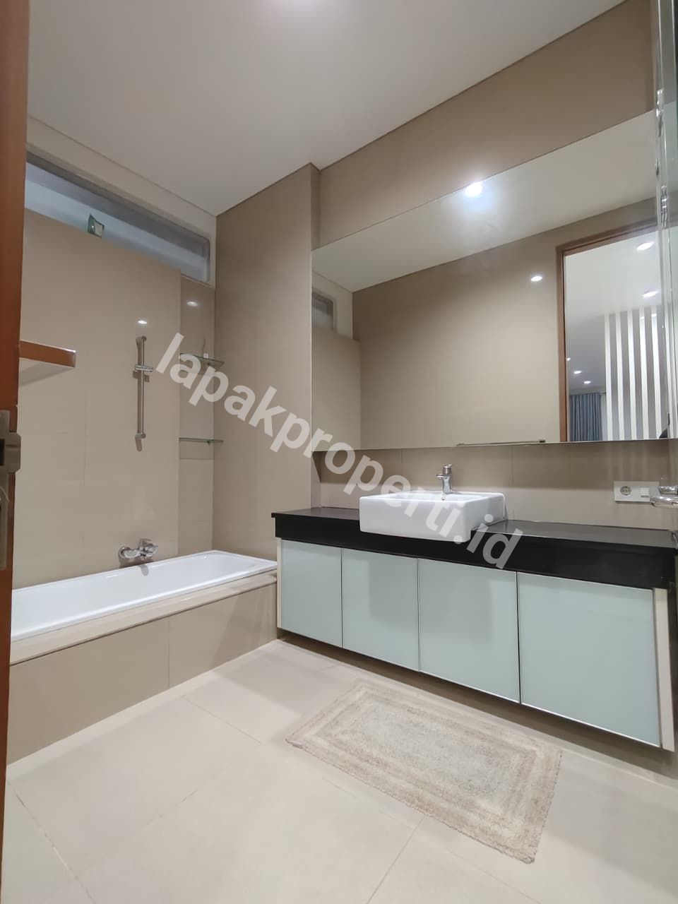 Foto Turun Harga Rumah Dalam Komplek Di Cempaka Putih Jakarta Pusat - 6