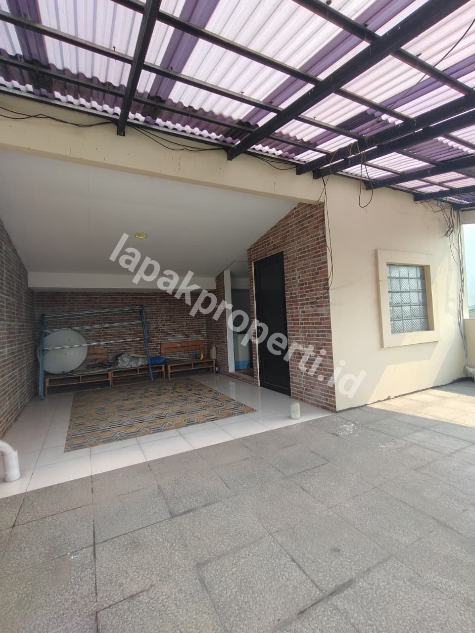 Foto Rumah 3 lantai di lubang buaya Cipayung Jakarta Timur - 7