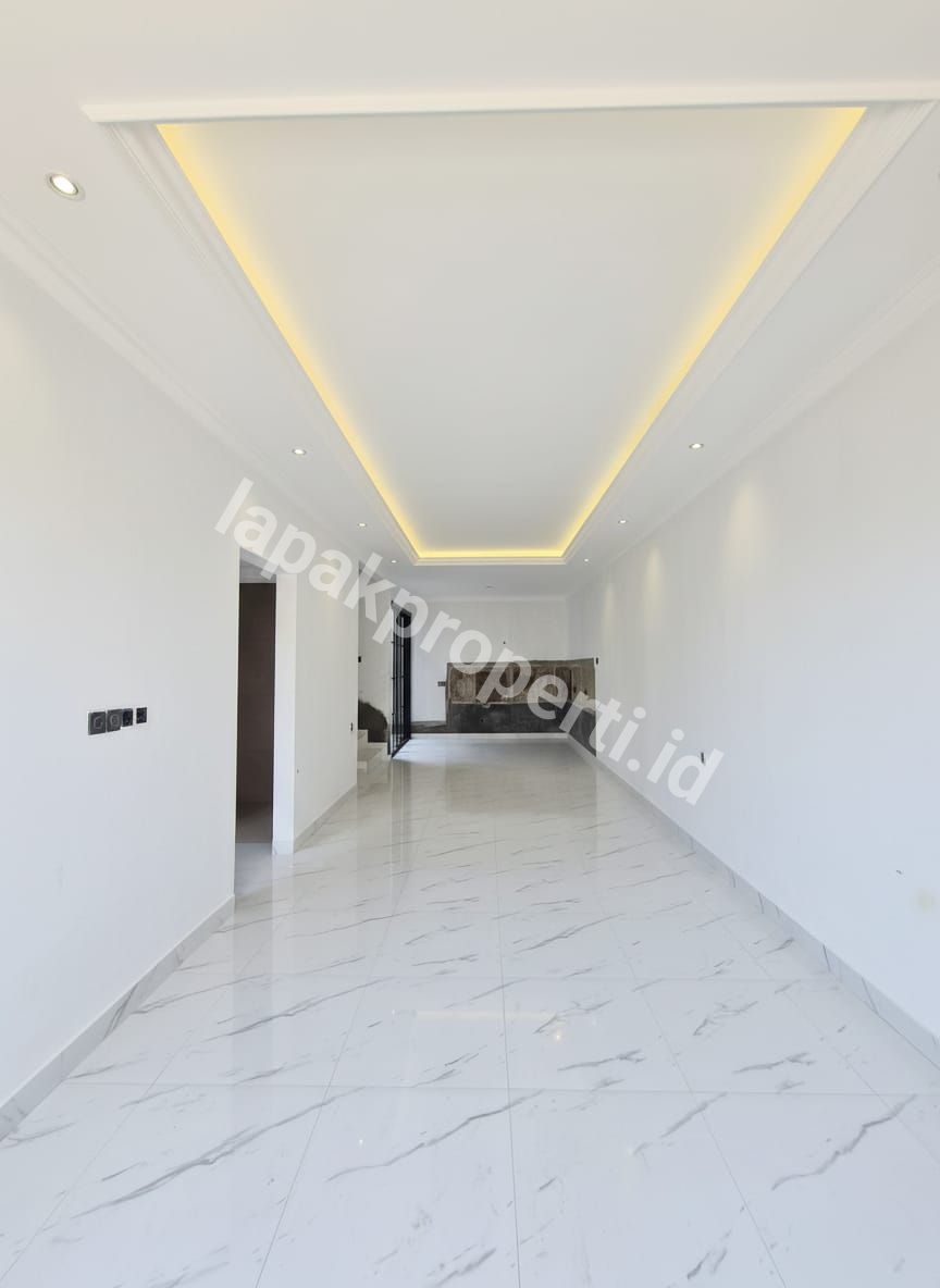 Foto Dijual Rumah Baru Dalam Komplek Di Pondok Bambu Jakarta Timur - 3
