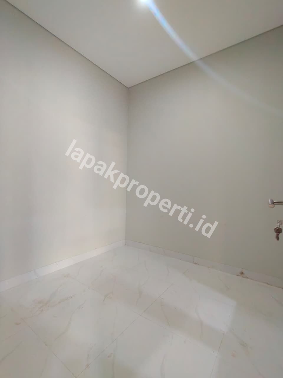 Foto Rumah Minimalis Dalam Cluster Siap Huni Di Lubang Buaya Jakarta Timur - 8