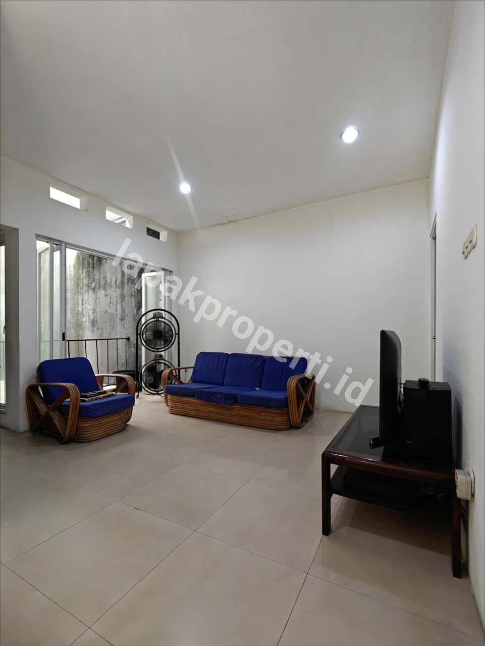 Foto Turun Harga Rumah Dalam Komplek Akses Jalan Lebar Di Komplek PTB Jakarta Timur - 7