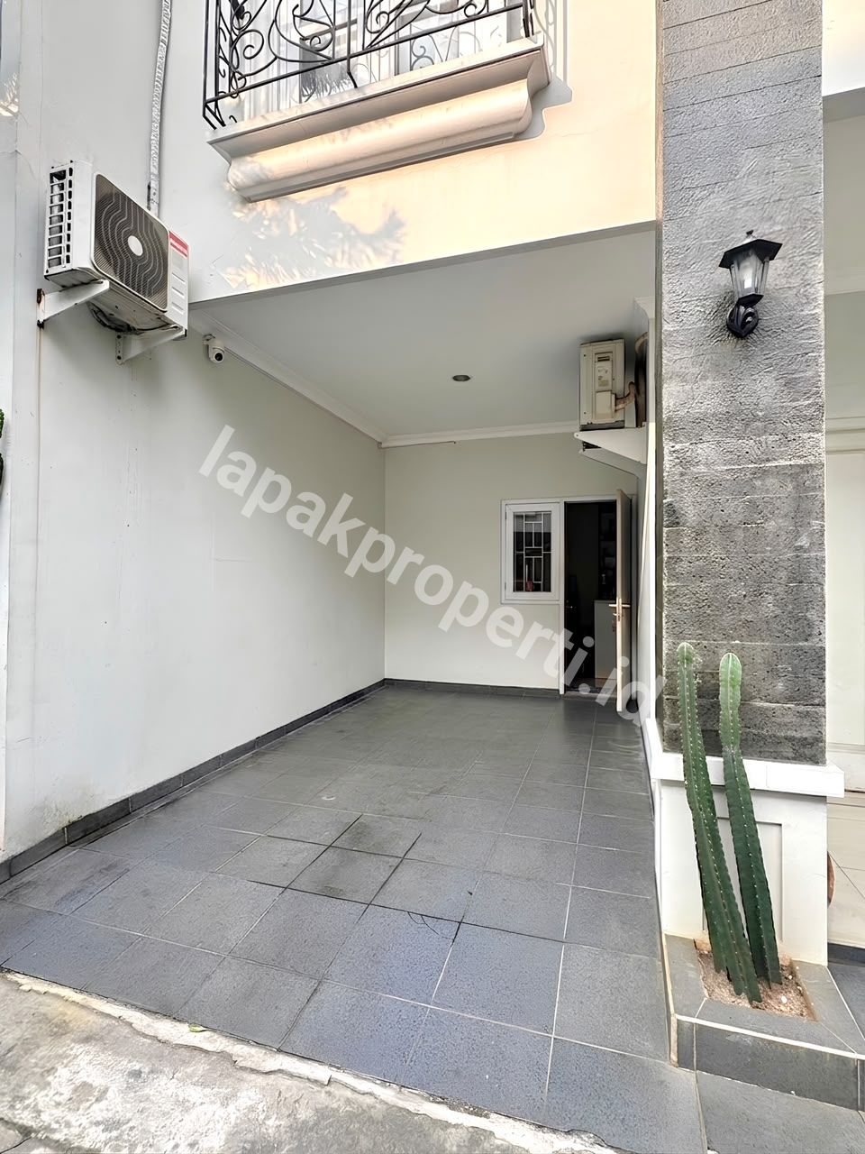 Foto Dijual Rumah Secondary Dalam Twonhouse Siap Huni - 11