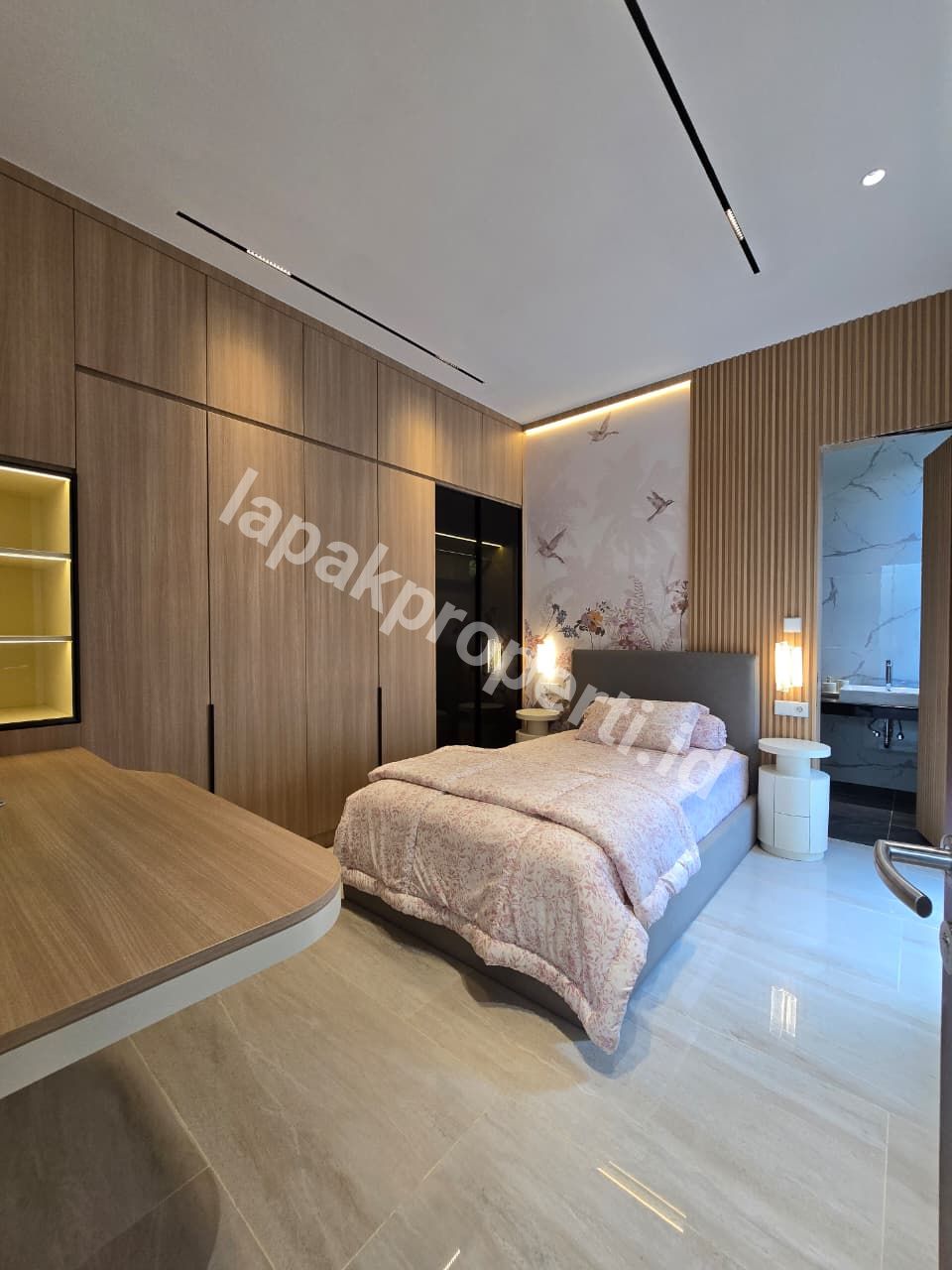 Foto Rumah Mewah Full Furnished Dalam komplek Elite Di Pulomas Jakarta Timur - 4
