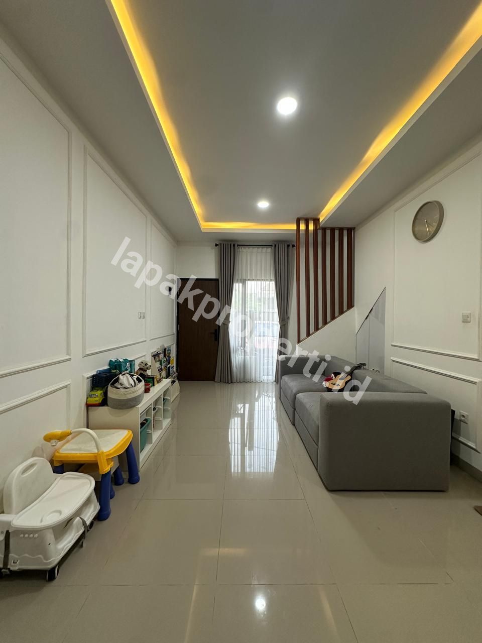 Foto Dijual rumah 2 lantai siap huni di daerah Jati Luhur, Jati Asih Kota Bekasi - 4