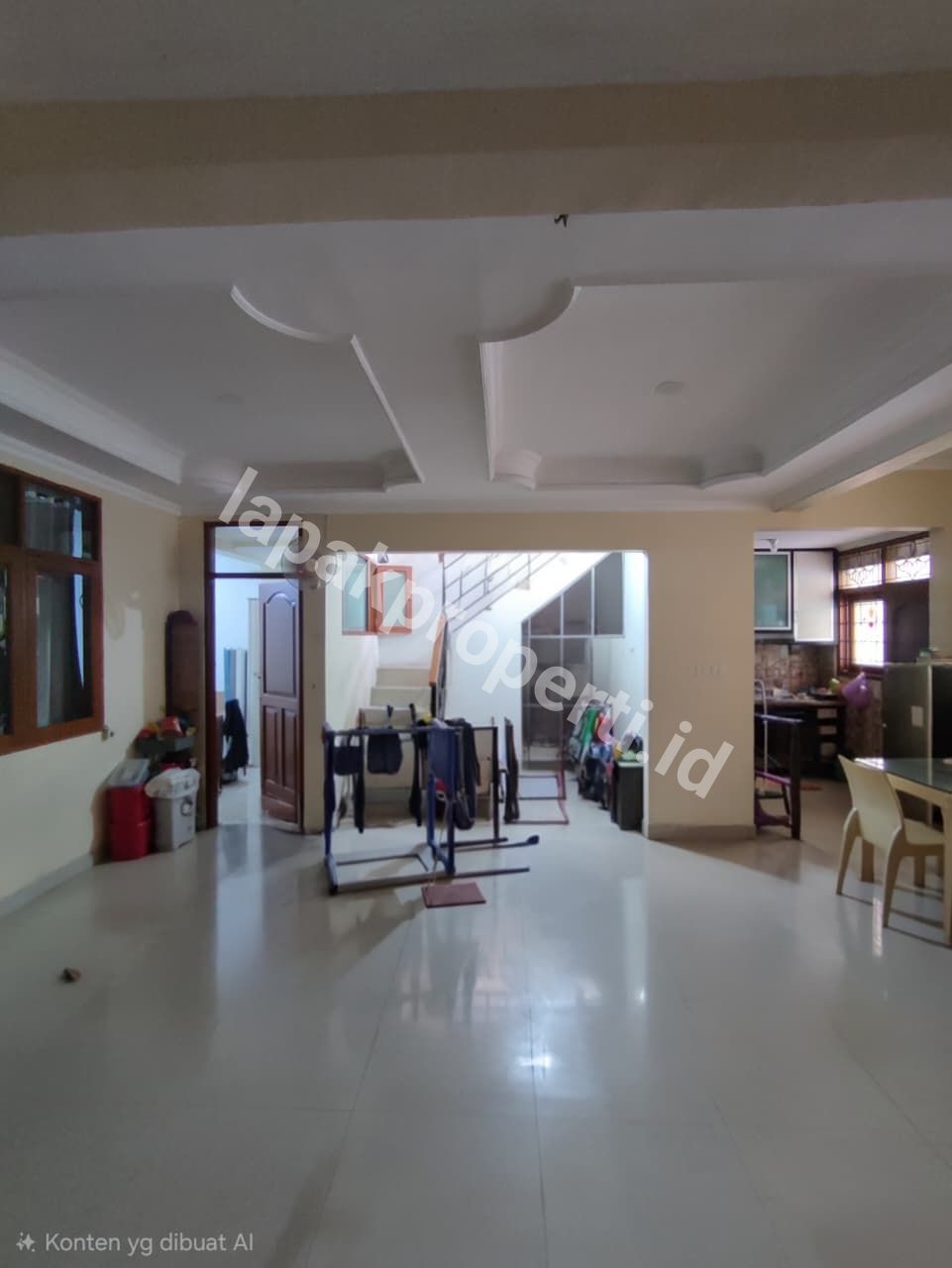 Foto Rumah Secondary Dalam Komplek one gate - 3