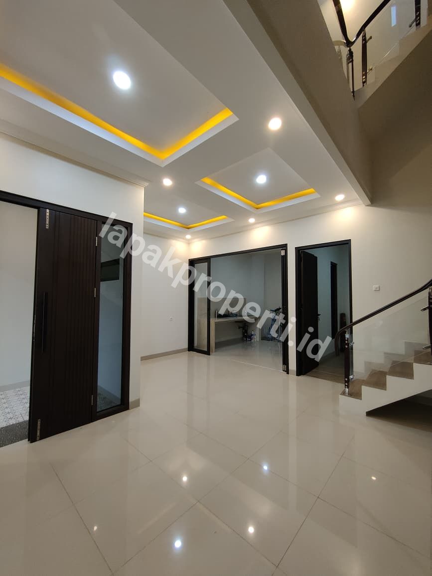 Foto Dijual Rumah Baru Dalam Komplek Tenang Di Rawamangun Jakarta Timur - 7