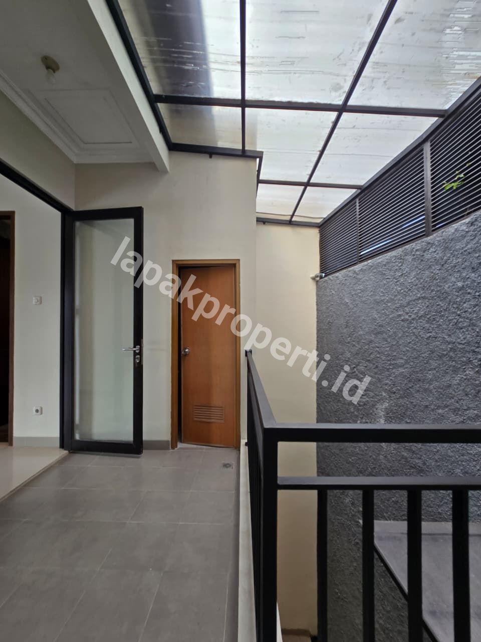 Foto Dijual Rumah Terawat Dalam Twonhouse Di Condet Jakarta Timur - 8