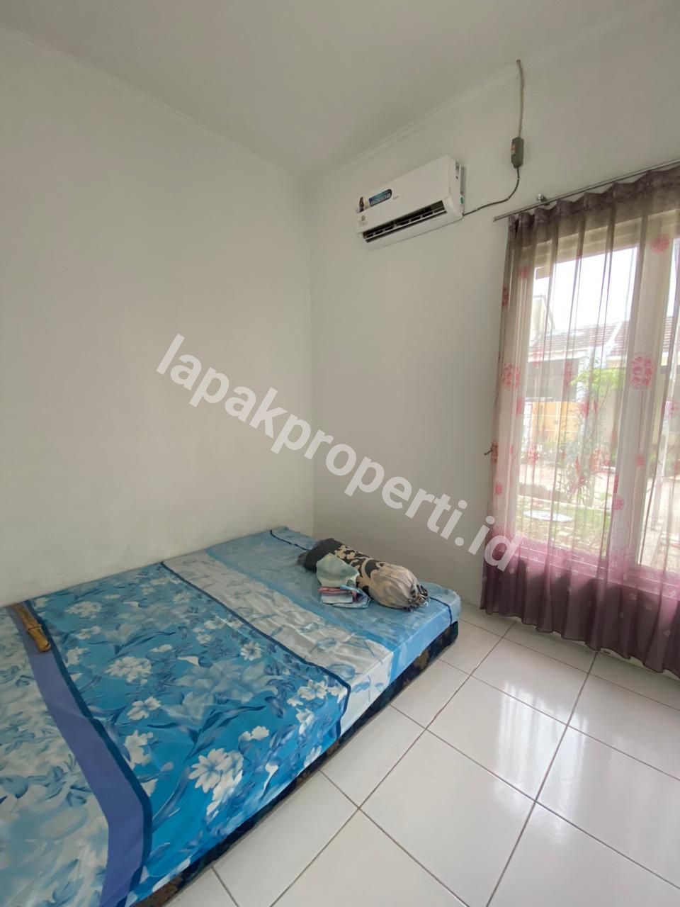 Foto Dijual Rumah gandeng Siap Huni di Karawang - 6