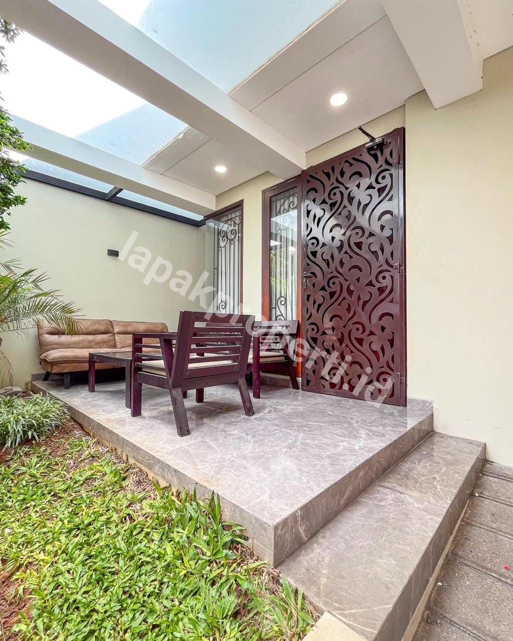 Foto Rumah Mewah Full Furnished Dalam komplek One Gate Di Cempaka Putih Jakarta Pusat - 5