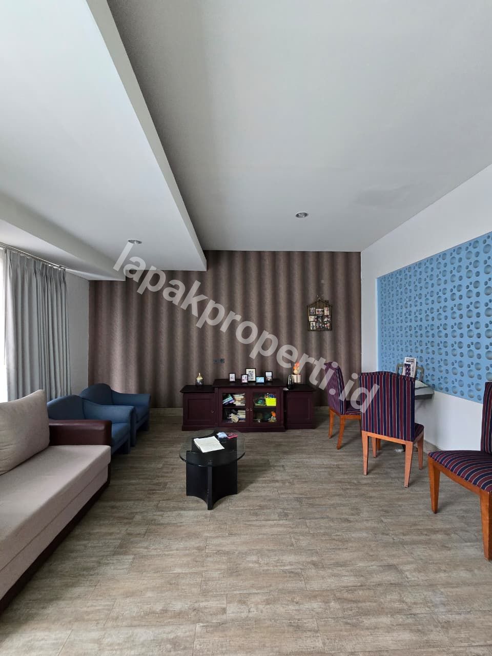 Foto Rumah Semi Furnished Dalam komplek Di Duren Sawit Jakarta Timur - 14